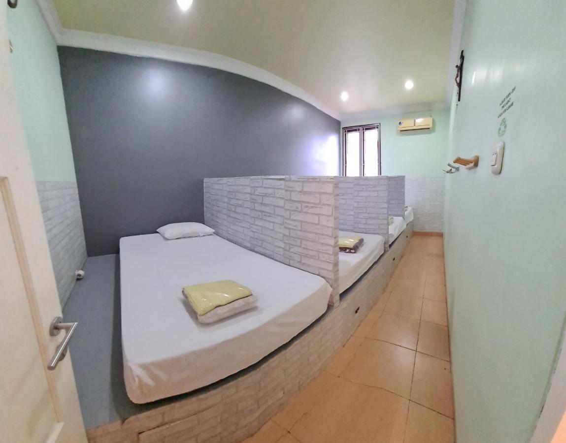 Traveller Home Tangerang Extérieur photo