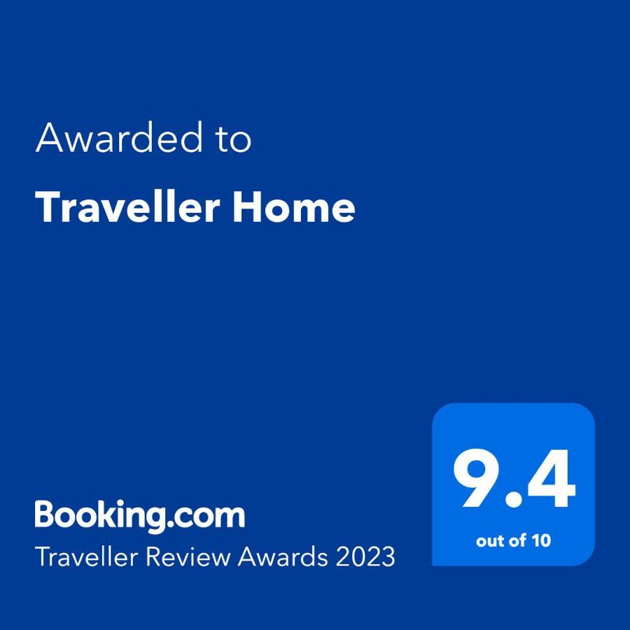 Traveller Home Tangerang Extérieur photo